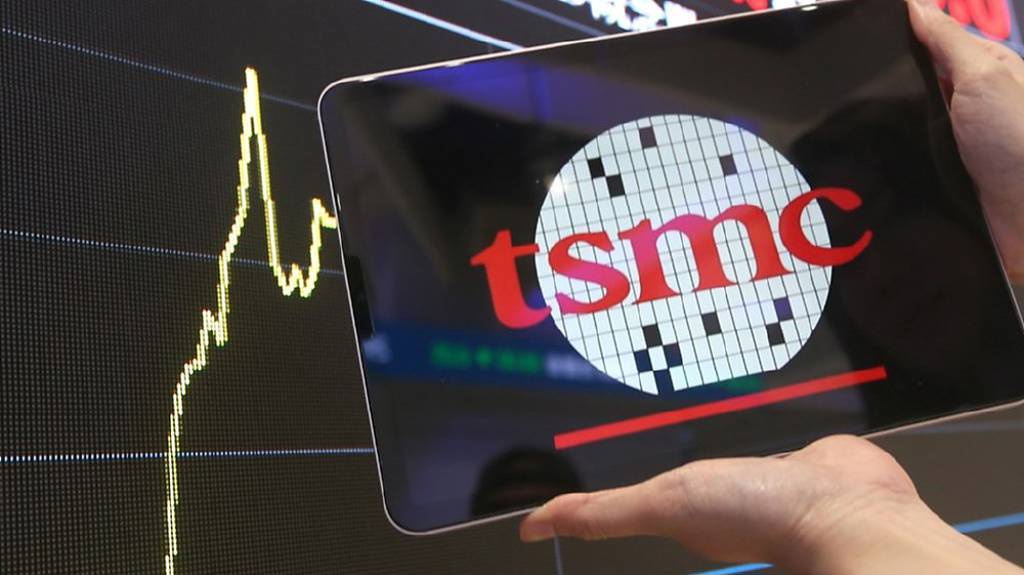 AI 成長 70%的背後：台積電法說會沒說的「電力陷阱」與通膨轉嫁賽局